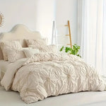 ensemble literie bohème plissé motif floral couleurs unies beige clair couvre lit oreillers élégant