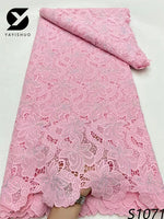 tissu dentelle bleu clair rose fleurs motifs floraux élégant dorées occasion partie