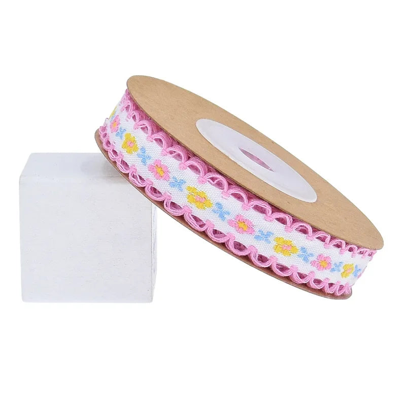 ruban décoratif fleuri vintage blanc noir bleu rose jaune simple complexe bordure dentelée polyester