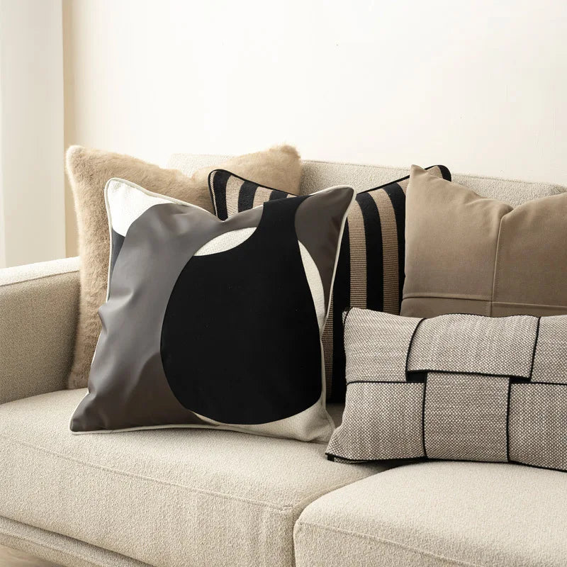 housses coussins salon moderne maison beige gris noir rayées polyeste carrés minimalistes