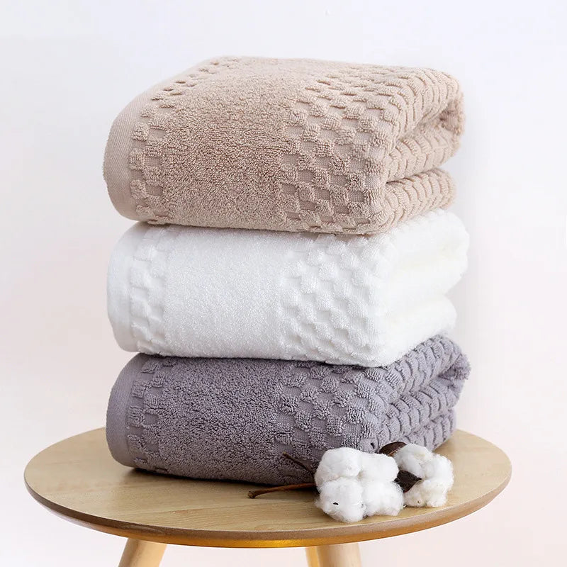 serviettes bain coton séchage rapide motif plaid classique couleur beige blanc gris texture tissée