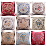 taie d'oreiller polyester broderies florales beige rouge bleu clair marron gris maison hospitalière élégante