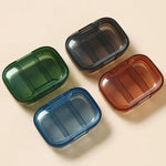 boîte pilules réutilisable moderne clips bleu vert marron opaque transparent articles divers