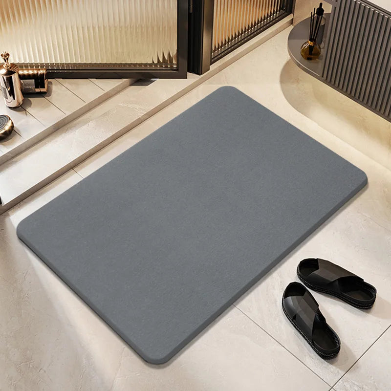 tapis bain pierre diatomite moderne gris légerement rugueux respectueux environnement rapide absorption antidérapant