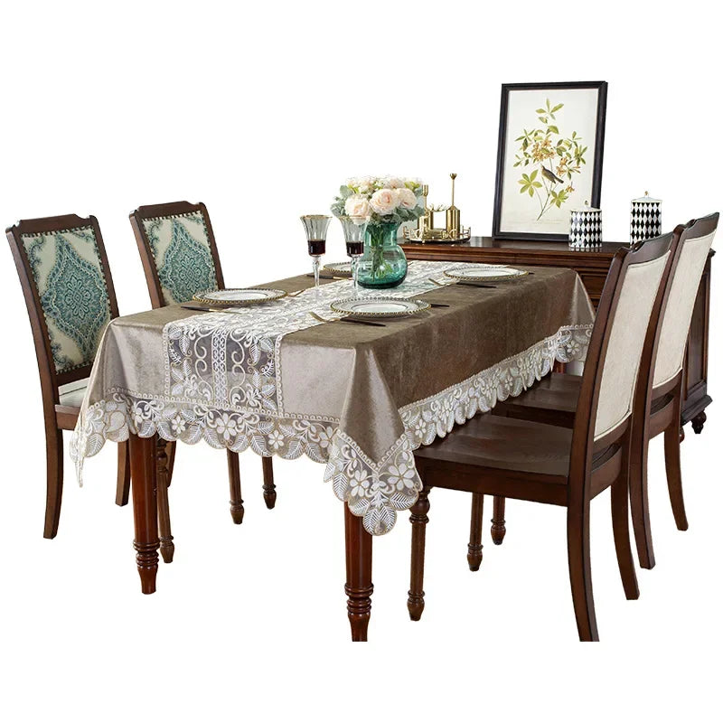 nappe table brodée fleurs dentelle polyester élégante classique beige clair foncé usage extérieur fête