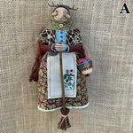 figurine artisanale sorcière cuisine résine broderie dentelle imprimé floral sac fourchettes cuillère bouquet fleurs