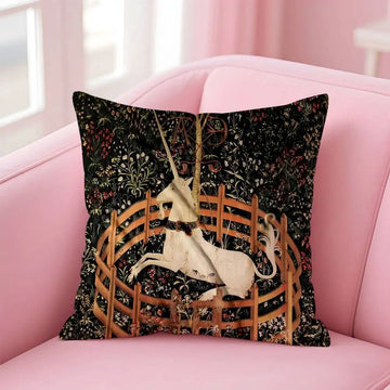 taie d'oreiller carrée motif licorne vintage baroque fleurs noir beige doré lit canapé