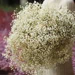 Bouquet fleurs artificielles bleu clair petites fleurs rondes décoration moderne vase inclusion
