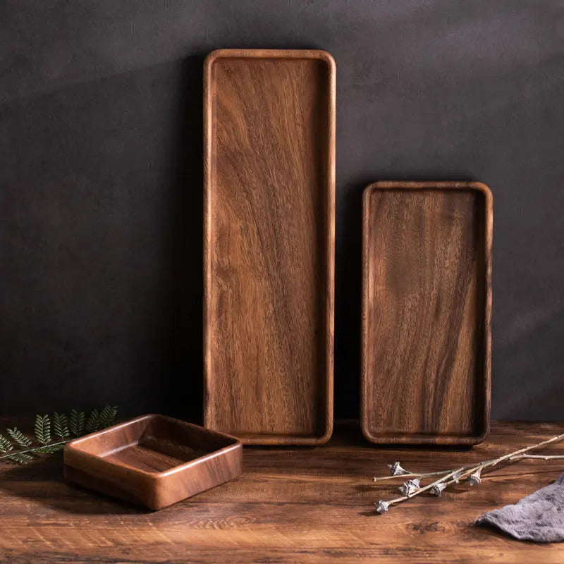 assiettes bois marron foncé assiettes carrées modernes rustiques grain bois naturel respectueux environnement