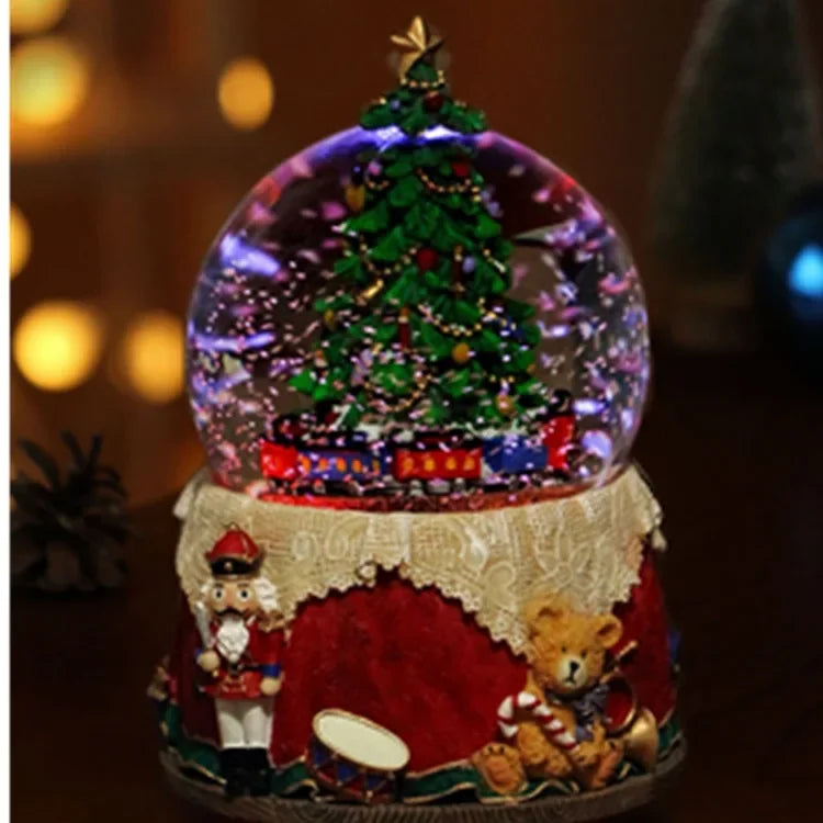 Détail de la boule de cristal flocon de neige arbre de Noël en verre et résine