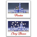 Une collection élégante de porcelaine bleue et blanche, avec des fleurs de cerisier en arrière-plan.