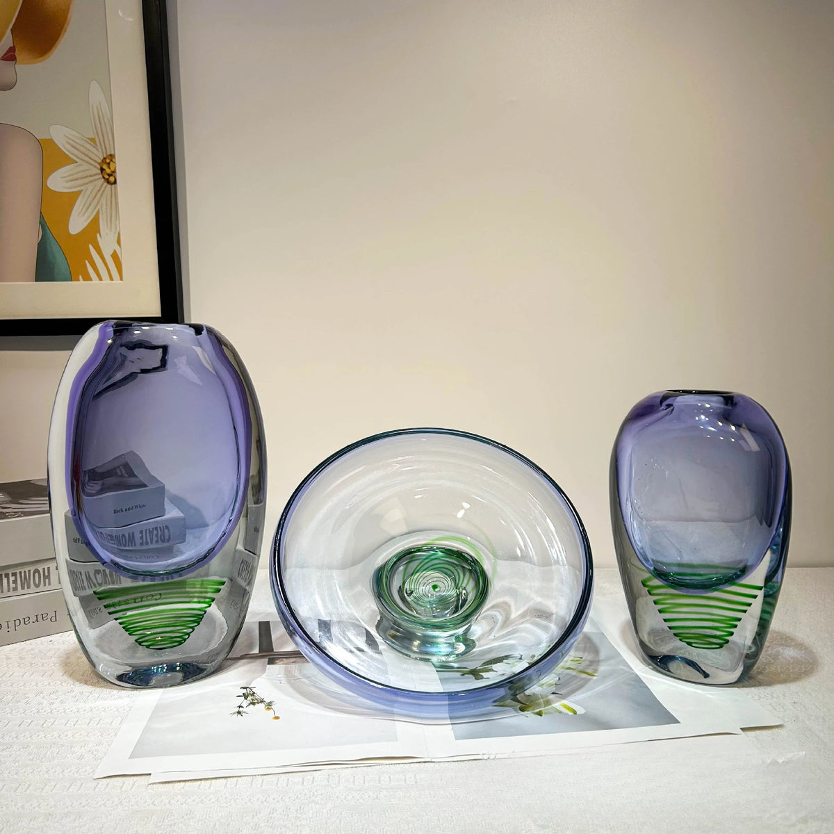 vase violet rayures vertes moderne décoration intérieure bleu unique sophistication chambre salon