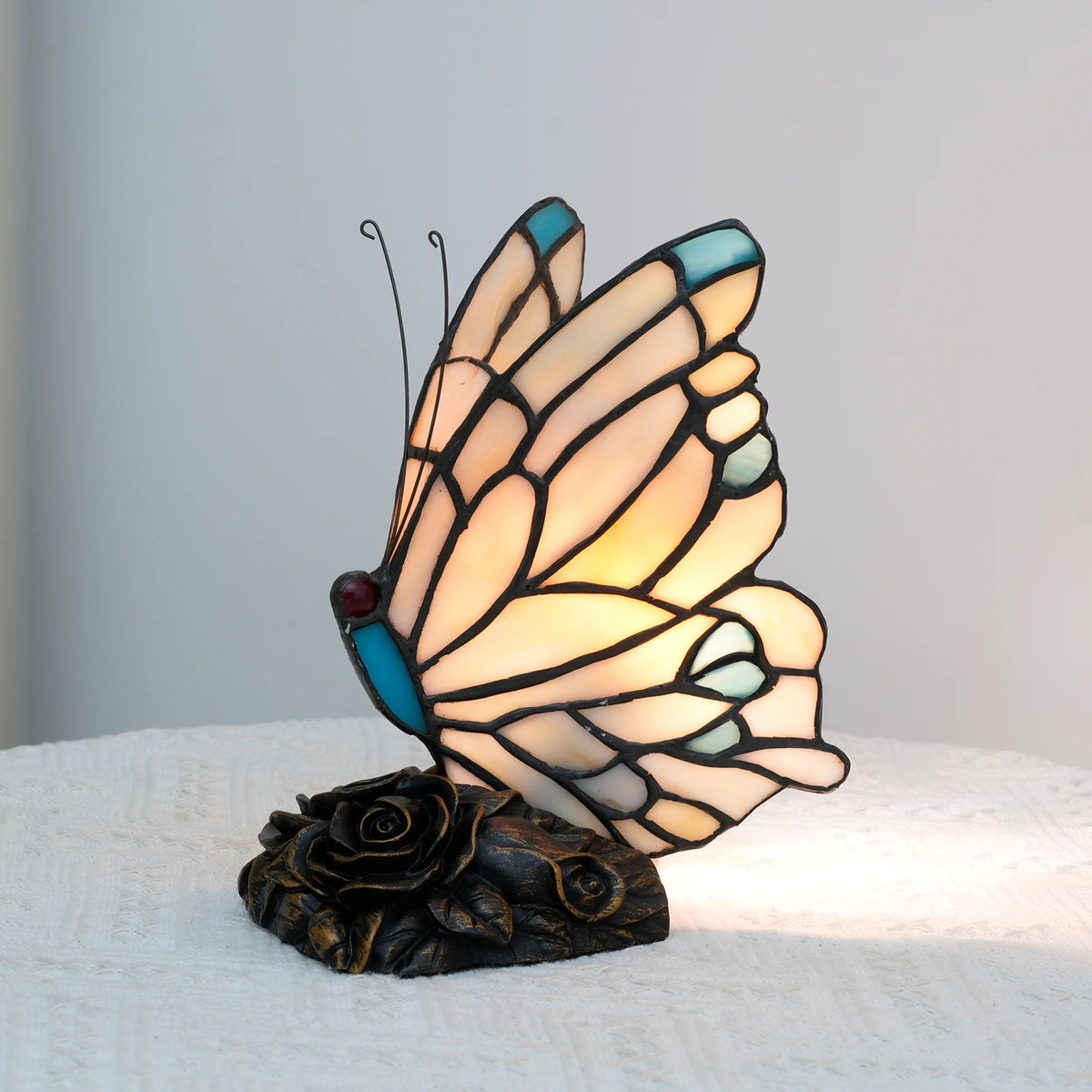 lampe poser moderne papillon verre coloré art deco multiple couleurs interrupteur câble daluminium
