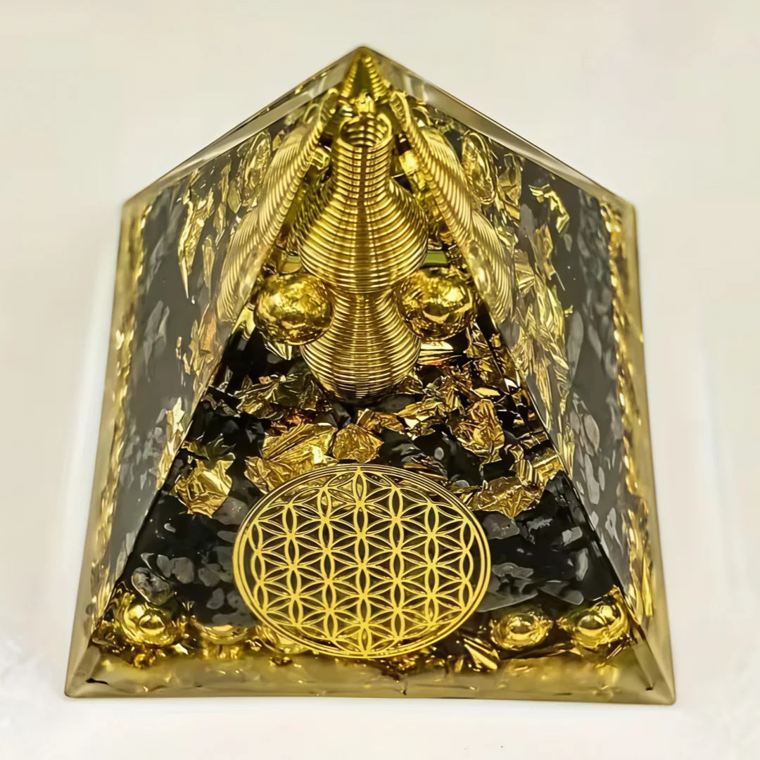 pyramide décorative obsidienne éclats dorés figurine or motif géométrique transparente saint valentin nouveau an