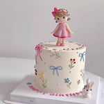 décoration gâteau anniversaire fille figurines animées résine rubans étoiles dorées lettres fleurs festives