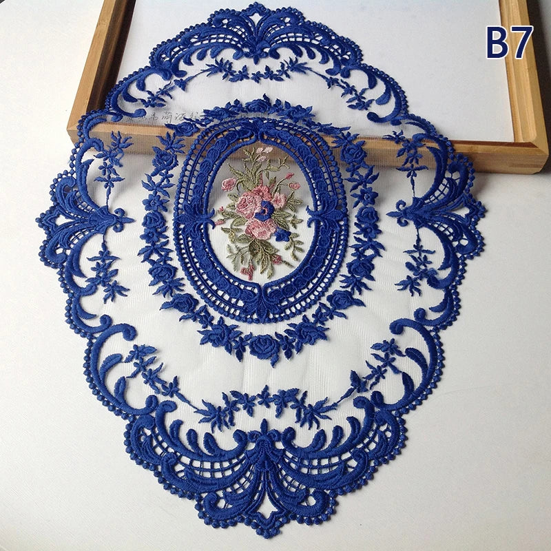 serviettes table blanc broderie florale dentelle classique vintage mariage festivité
