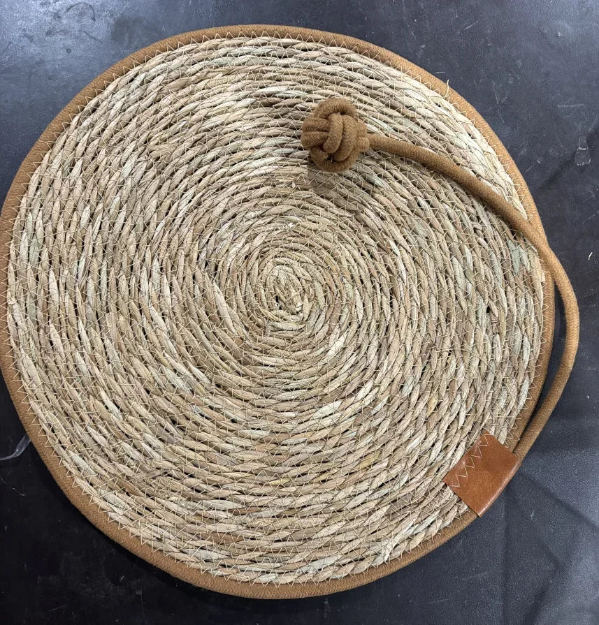 tapis gratter chat tissé main spirale beige clair protection meuble accessoire intérieur balle jouet