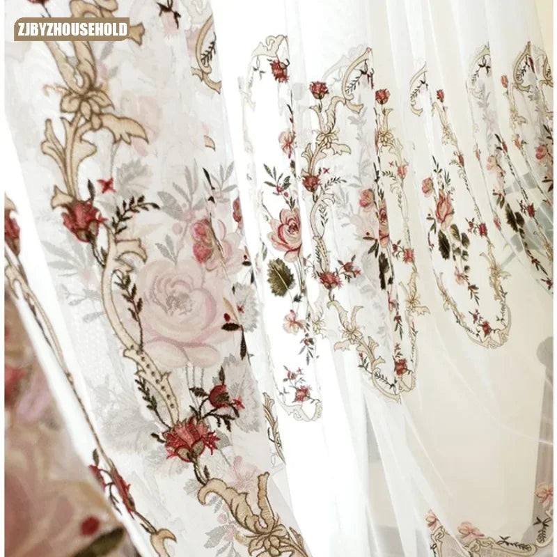 rideau transparent motif floral broderie classique romantique blanc rose beige fenêtre salon