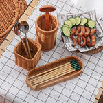 panier rotin marron clair couteau cuillère baguettes assaisonnement rangement cuisine rustic