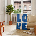 Impression sur toile sans cadre accrochée dans un salon chic