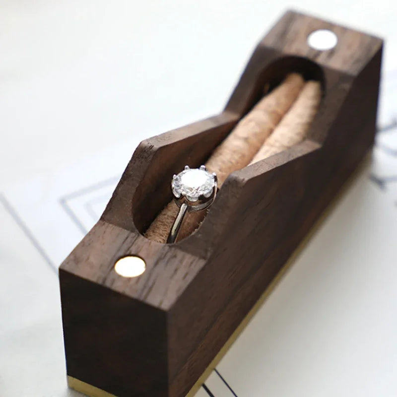 boîte bijoux bois noir anneaux fermeture magnétique élégante rangement rectangle