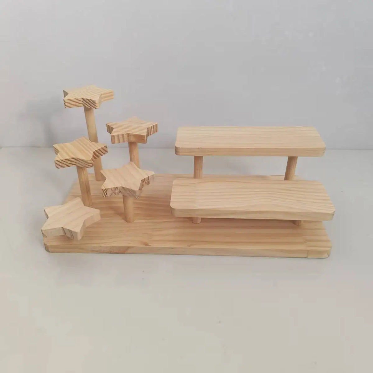 support bijoux bois clair moderne minimaliste lisse réutilisable articles divers exposants