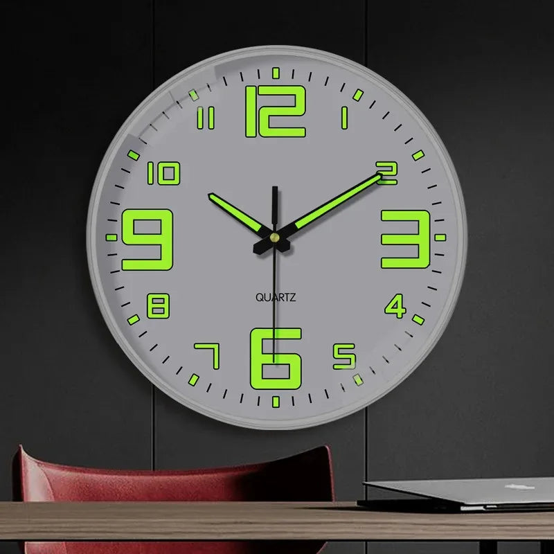 Horloge murale lumineuse 8 pouces dans le noir effet phosphorescent