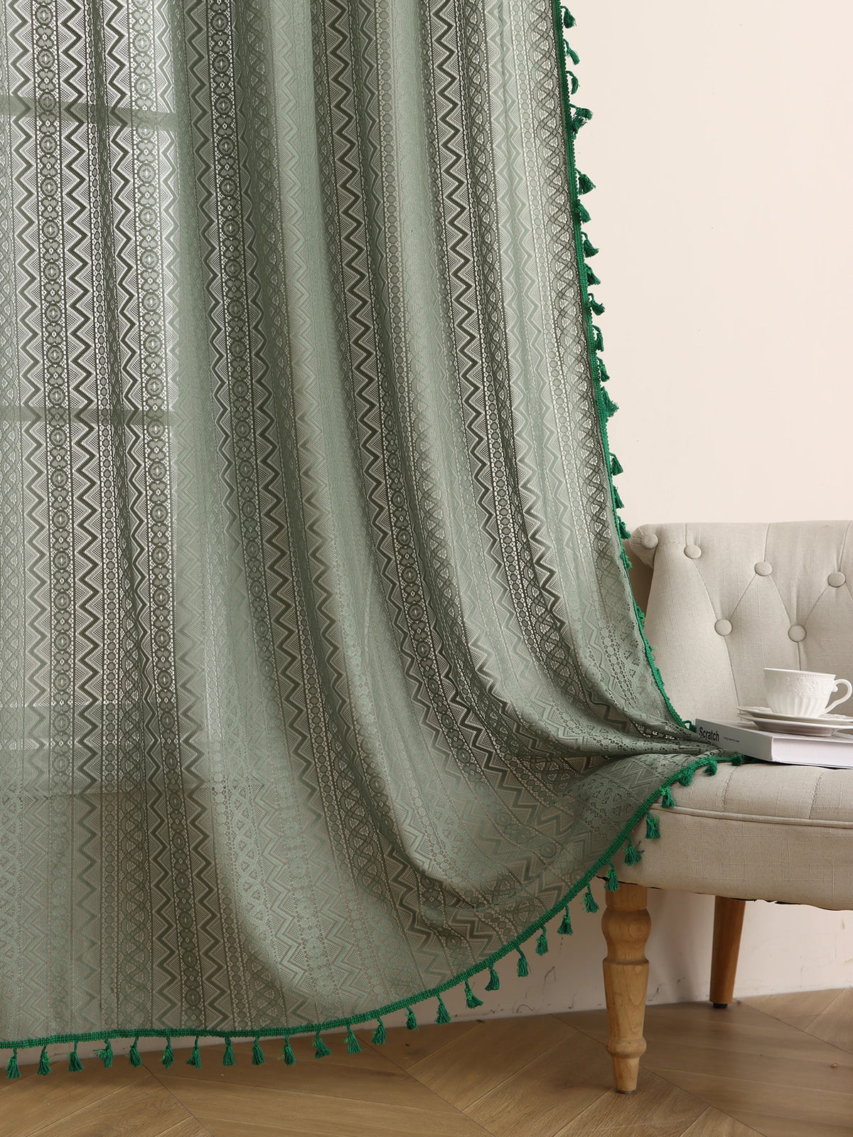 rideau vert moderne élégant motif géométrique triangles cercles salon translucent polyester