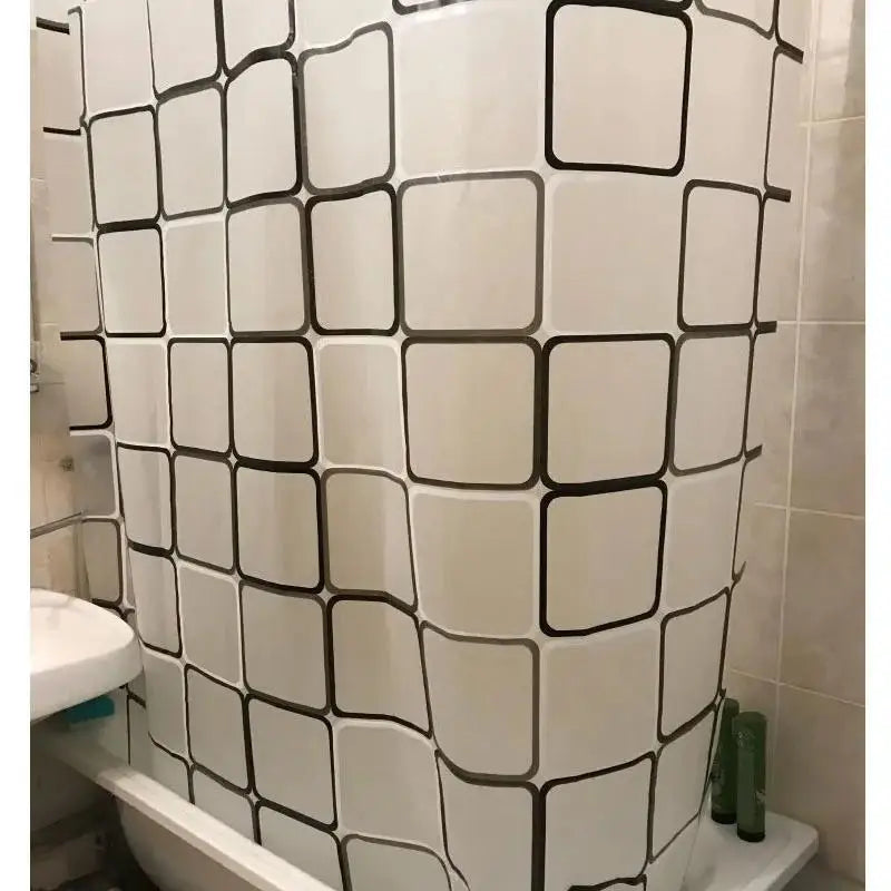 rideaux douche moderne blanc noir bleu motifs géométriques semi transparent anneaux respectueux environnement