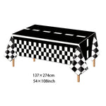 ensemble décoration anniversaire voiture course assiettes gobelets bannière table runner ballon géant papier