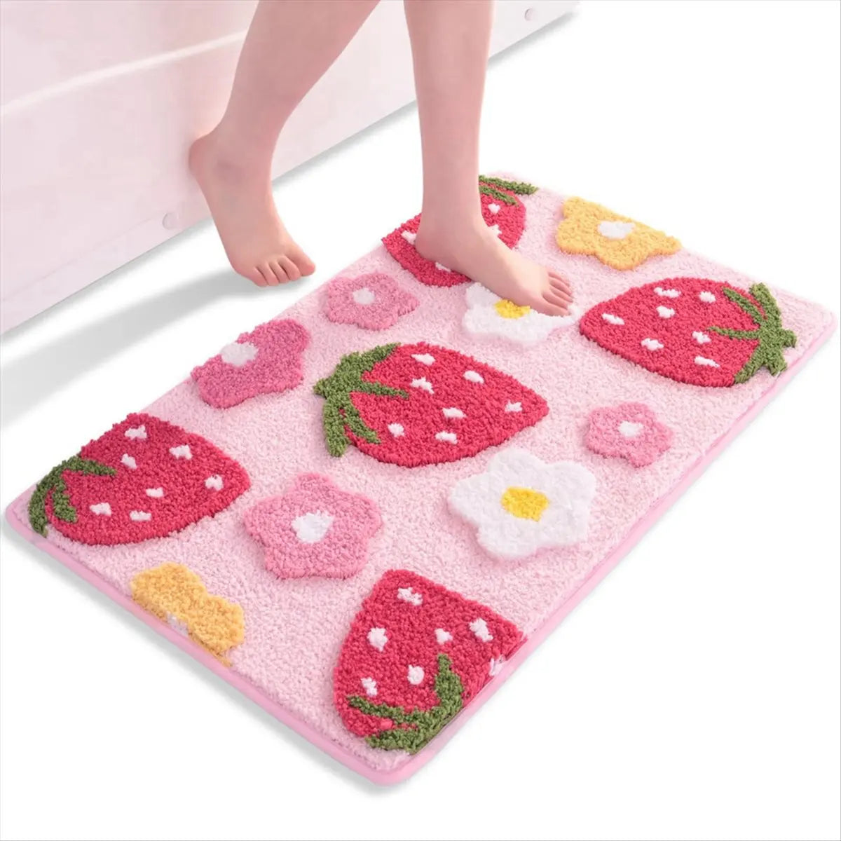 tapis bain rose fraises fleurs texture pelucheuse doux decoratif sous pieds facile entretenir machine