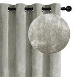 Rideau élégant couleur taupe avec œillets, idéal pour ajouter une touche moderne à votre décoration intérieure. Ce rideau offre une finition raffinée et une installation facile sur tringle grâce aux œillets métalliques robustes. Parfait pour le salon ou la chambre, il combine style et fonctionnalité pour un aménagement harmonieux de votre espace de vie.