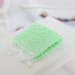 serviettes tissu microfibre bordure dentelée moderne douces vert bleu blanc jaune rose violet