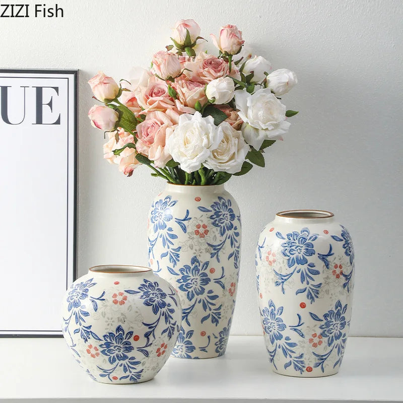vase classique porcelaine fleurs blanc rouge bleu vert marron decoration table floral