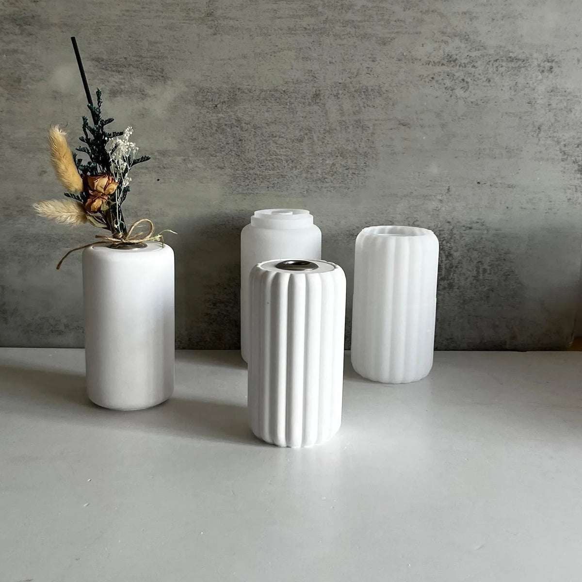 silicone vase blanc motif texturé moderne décoration fleurs séchées herbes branches