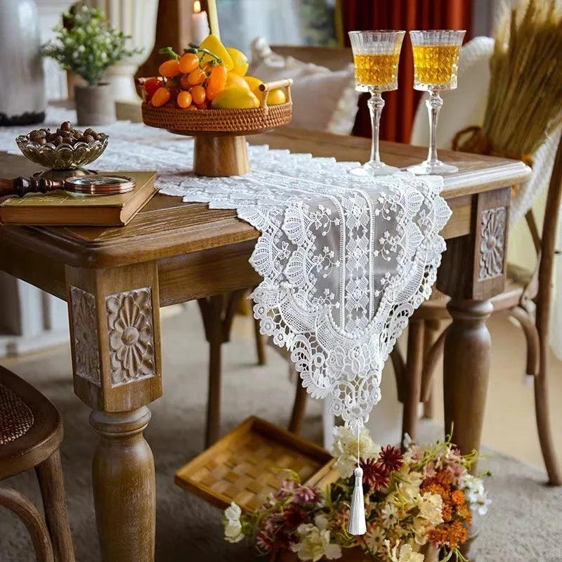 table chevet dentelle blanche motif floral transparent vintage 35x120cm echangetablehoteldecoratifchampetre