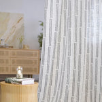 rideau moderne gris blanc rayures horizontales noires translucide salon chambre fenêtre maison