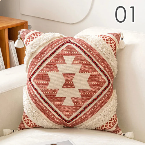 housses coussins géométriques multicolores ethnique pompons tissus décor maison triangles losanges