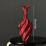 vase décoratif moderne minimaliste motif ondulé spirale opaque fleurs lilas violet table maison salon