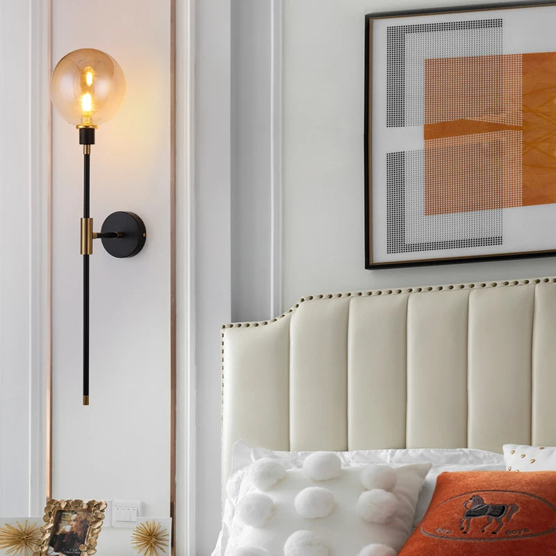 Applique murale LED boule verre allumée ambiance cosy