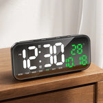 horloge numérique moderne écran led noir bleu blanc réglable luminosité affiche température compteur semaine