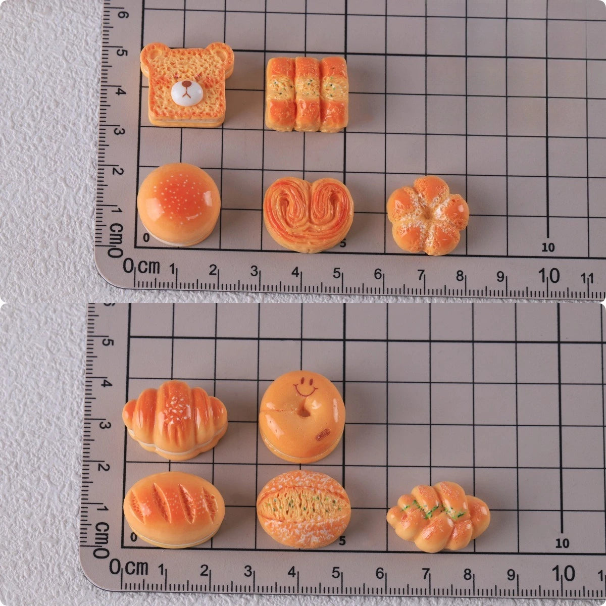 miniatures pains pâtisseries réalistes orange beige blanc détaillées résine peint artificiel