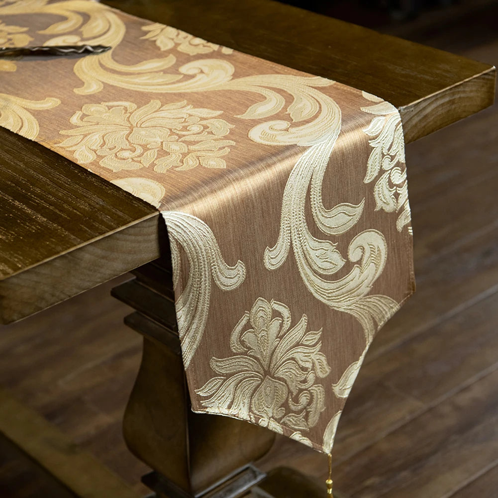 nappe décorative élégante motif floral marron beige doré tissu brodé relief maison runner table