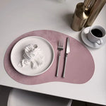 serviettes table velours géométriques moderne élégantes respectueuses environnement vert olive noir gris clair
