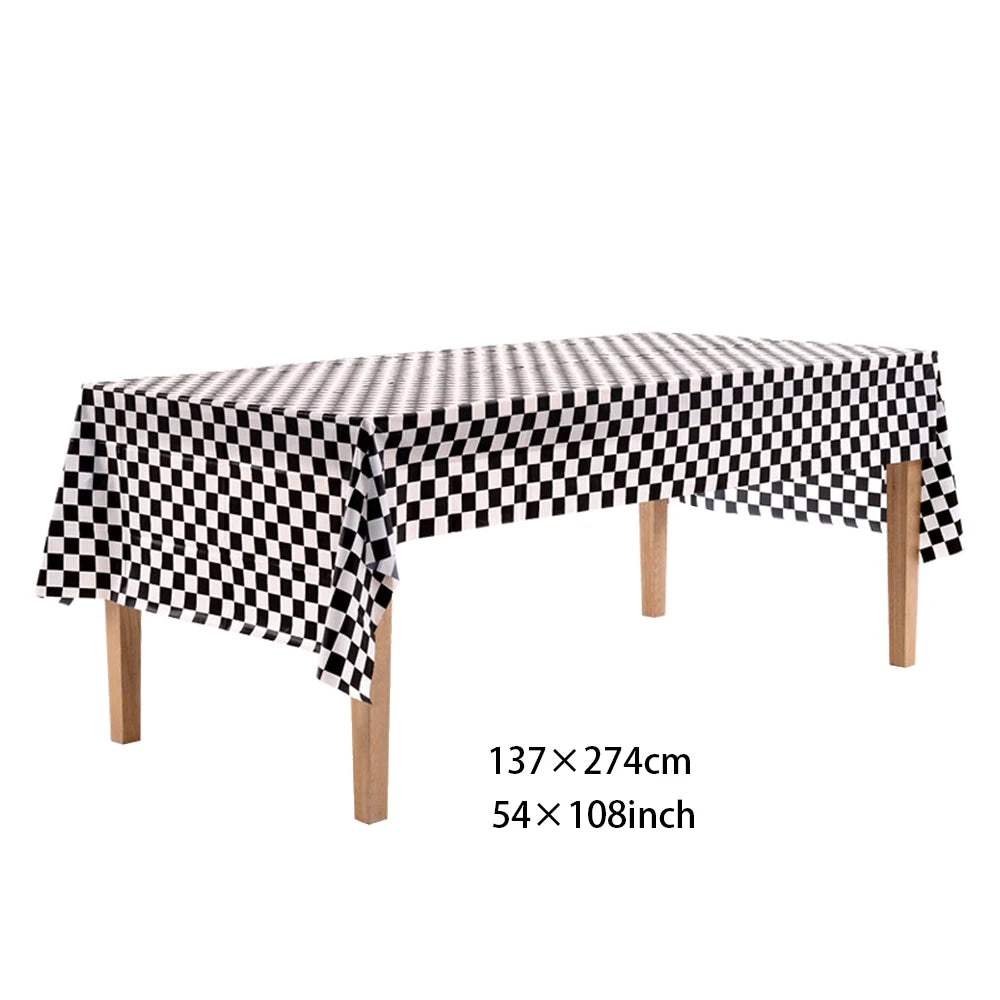 ensemble décoration anniversaire voiture course assiettes gobelets bannière table runner ballon géant papier