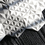 plaque décorative silicone hexagonale moderne blanc fixations invisibles carreaux muriaux fonds télévision