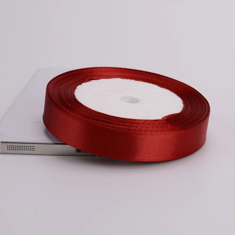 ruban satin rouge uni opacité bobine décoration mariage emballage cadeau artisanal unique 75mm 22mètres
