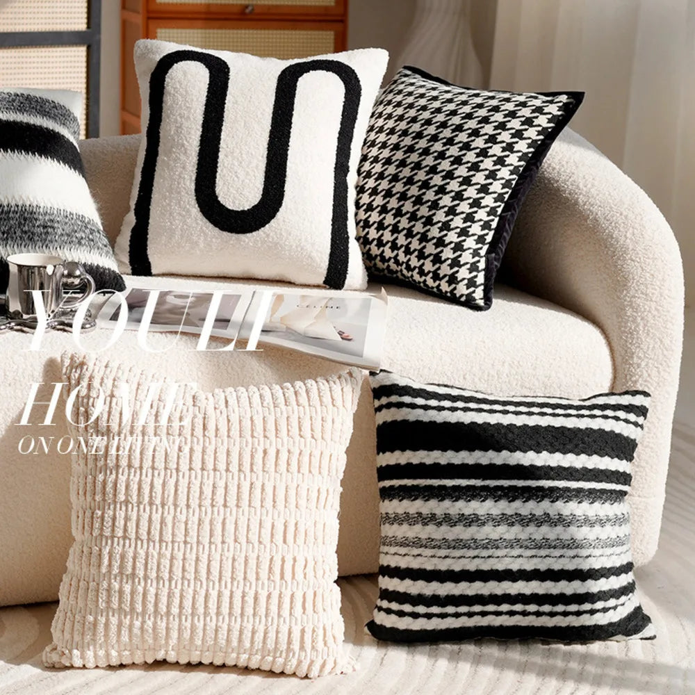 coussins oreillers moderne rayés blanc noir décor maison sergé fixations
