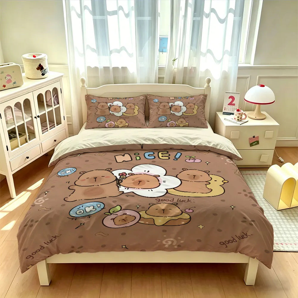ensemble literie enfant mignon couvre lit taies oreiller motif personnages anthropomorphes kawaii