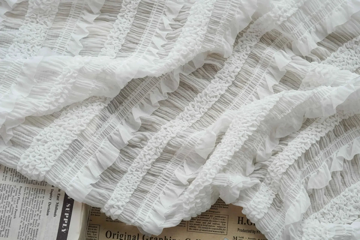 tissu mousseline rose clair blanc vintage romantique volants fronces dentelle imperméable occasion spéciale robe